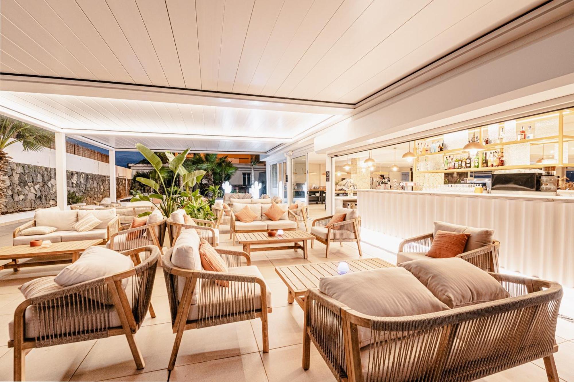 Atlantic Holiday Hotel Каляо Салвахе Екстериор снимка